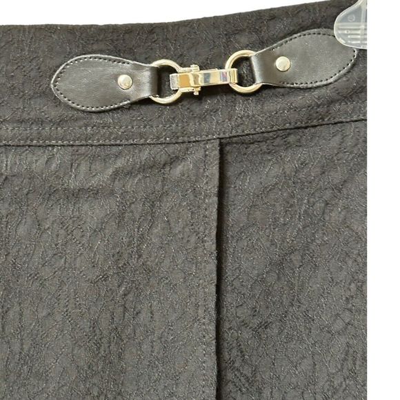89th & Madison Faux Wrap Pencil Skirt Silver Hardware Size 12 Textured Fabric - Picture 4 of 7